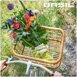 Basil Green Life Rattan Fietsmand Large - Natural Brown -Abus Shop basil green life rattan bicycle basket large natural brown 1 1379222
