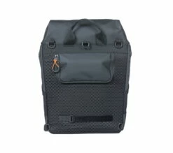 Basil Miles Tarpaulin Fietsrugzak - Zwart/oranje -Abus Shop basil miles tarpaulin bicycle daypack 17 liter black b 884108