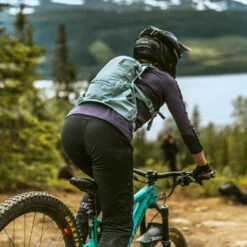 Thule Vital 3L - Women's Hydration Backpack - Alaska -Abus Shop thule vital 3l womens hydration backpack alaska 11 1315616