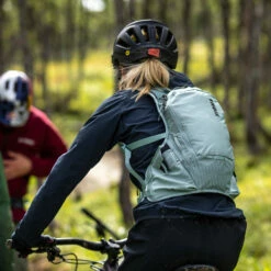 Thule Vital 3L - Women's Hydration Backpack - Alaska -Abus Shop thule vital 3l womens hydration backpack alaska 16 1315621